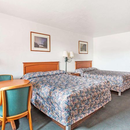 Americas Best Value Inn Уэндовер Экстерьер фото