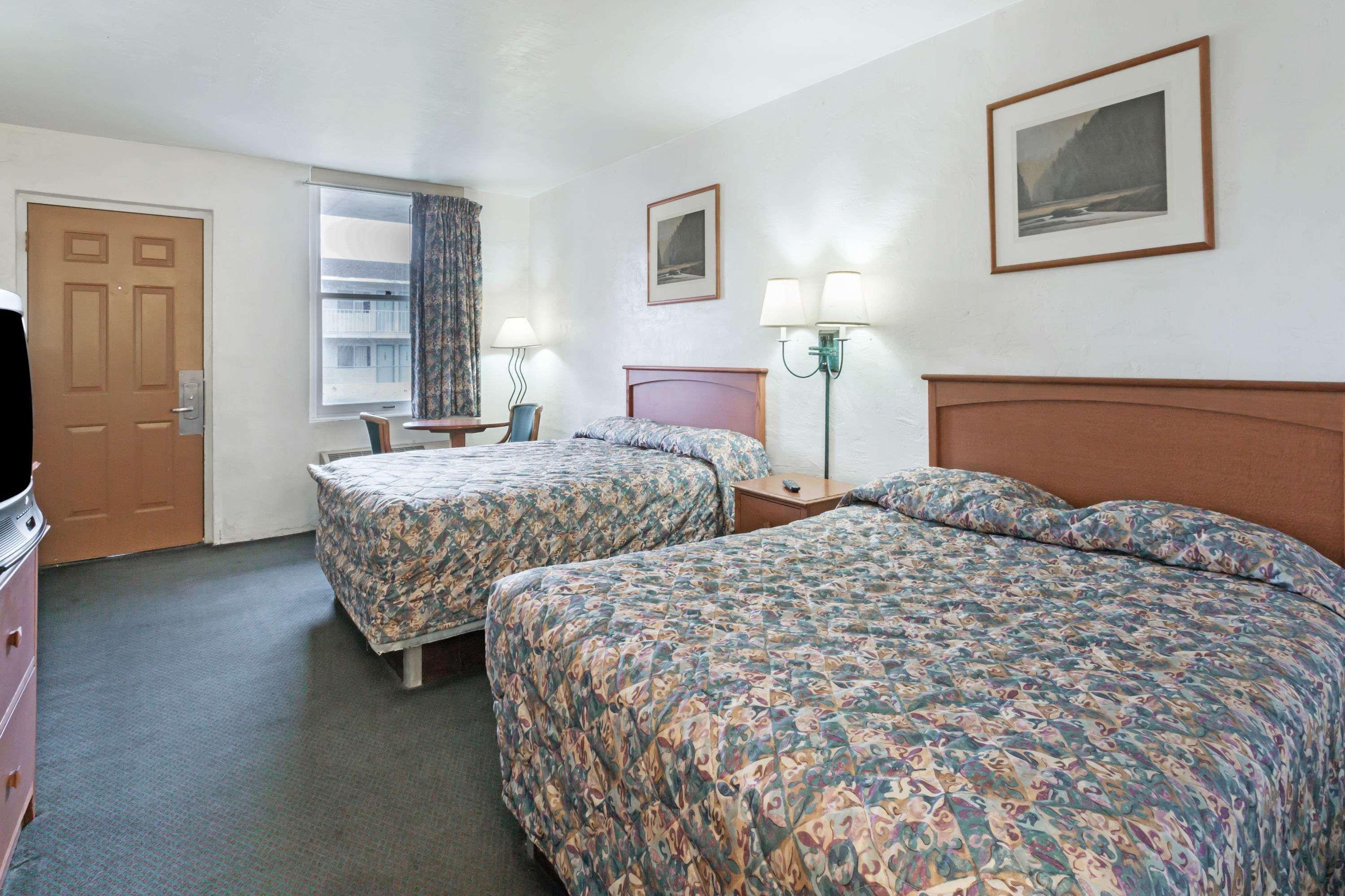 Americas Best Value Inn Уэндовер Экстерьер фото