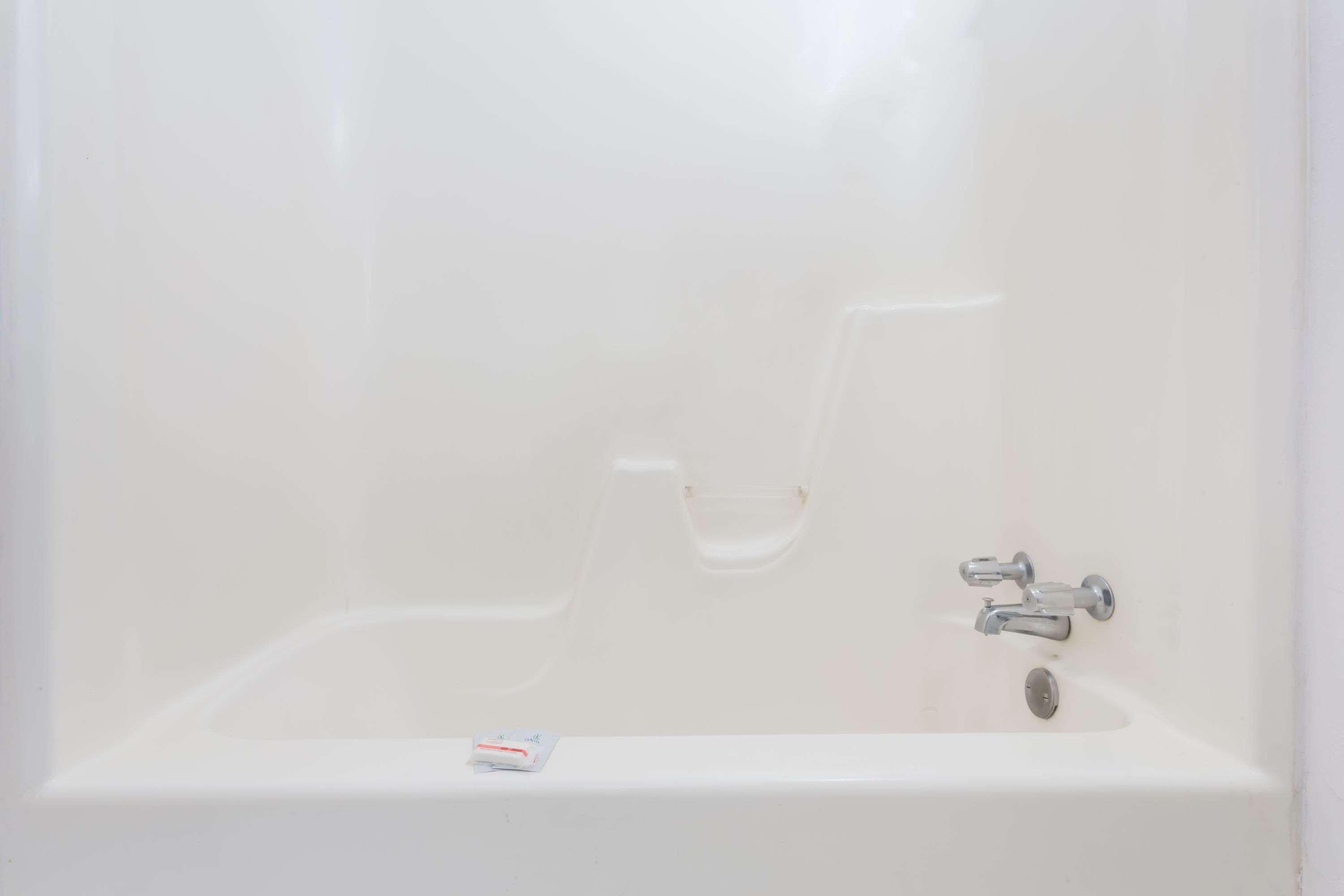 Americas Best Value Inn Уэндовер Экстерьер фото