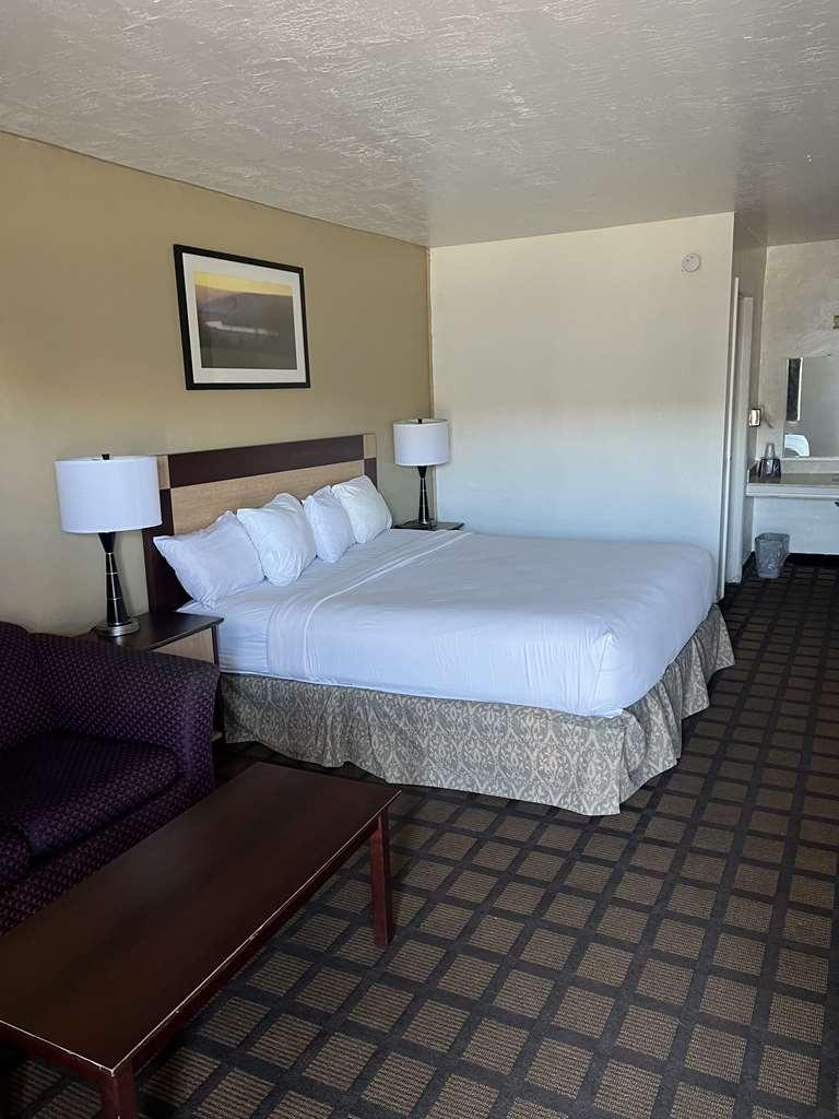 Americas Best Value Inn Уэндовер Номер фото
